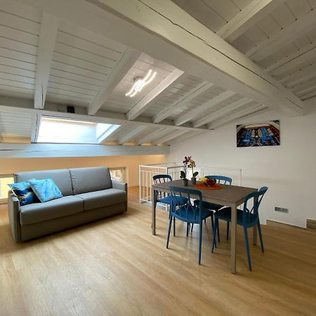 מאלצ'סינה La Dolce Vita Suites מראה חיצוני תמונה