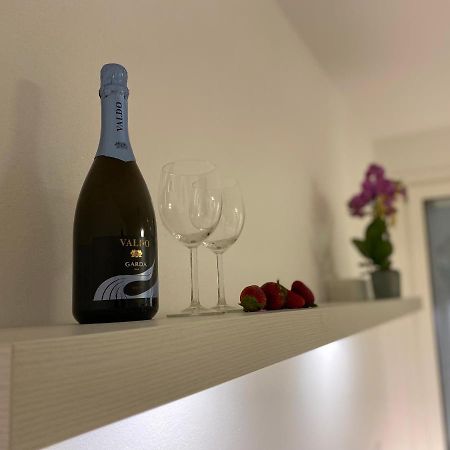 מאלצ'סינה La Dolce Vita Suites מראה חיצוני תמונה